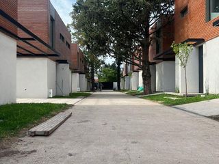 Foto 20 de Duplex en venta en condominio Don Carlos - Manuel B. Gonnet