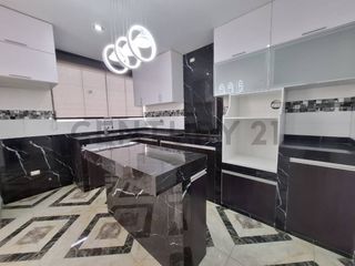 Foto 21 de HERMOSA CASA EN VENTA EN RESIDENCIAL LAS VIÑAS DE POCOLLAY- TACNA