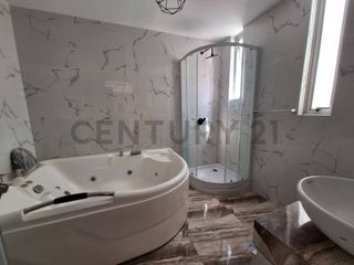 Foto 12 de HERMOSA CASA EN VENTA EN RESIDENCIAL LAS VIÑAS DE POCOLLAY- TACNA