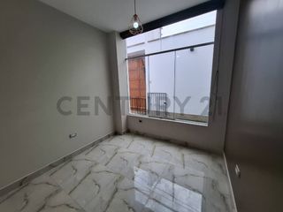 Foto 11 de HERMOSA CASA EN VENTA EN RESIDENCIAL LAS VIÑAS DE POCOLLAY- TACNA