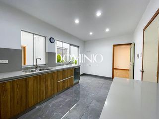 Foto 21 de CASA EN ALQUILER EN MIRAFLORES, A PASOS DEL COLEGIO HUMBOLDT
