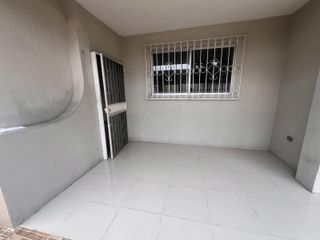 Foto 2 de Casa en Venta,  Kennedy norte  AndB