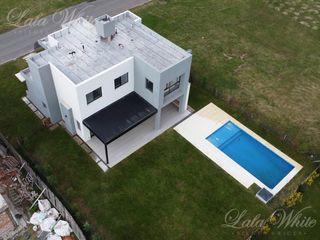 Foto 33 de Casa en venta en Lagos de Canning