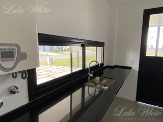 Foto 11 de Casa en venta en Lagos de Canning