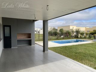 Foto 30 de Casa en venta en Lagos de Canning