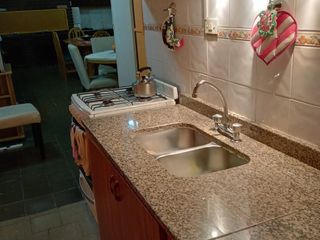 Foto 8 de Casa en venta - 3 Dormitorios 1 Baño - Cochera - Villa Regina, Río Negro