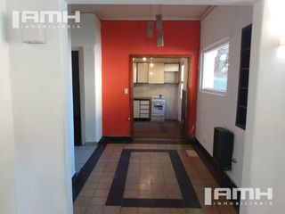 Foto 5 de Casa en Venta sobre lote Comercial Madariaga Moreno 1132