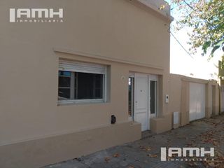 Foto 1 de Casa en Venta sobre lote Comercial Madariaga Moreno 1132