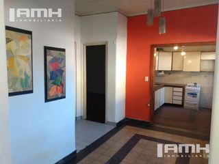 Foto 2 de Casa en Venta sobre lote Comercial Madariaga Moreno 1132