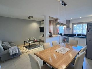 Foto 1 de PH en venta - 2 Dormitorios 2 Baños - 80Mts2 - Quilmes