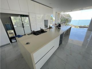 Foto 5 de Casa de Lujo frente al mar con acceso directo a la playa Santa Marta