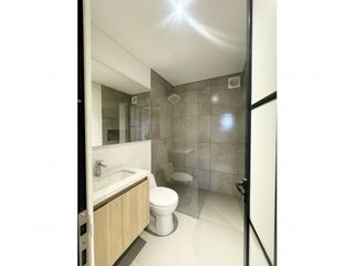 Foto 3 de APARTAMENTO EN ARRIENDO EN EL POLO, 82M2- 2HABITACIONES C/U BAñO