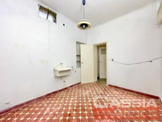 Foto 14 de MUY BUEN PH EN PLANTA BAJA CON 3 DORMITORIOS, COCINA, TERRAZA Y COCHERA, UN BAÑO Y LAVADERO
