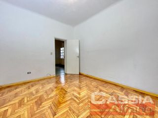 Foto 3 de MUY BUEN PH EN PLANTA BAJA CON 3 DORMITORIOS, COCINA, TERRAZA Y COCHERA, UN BAÑO Y LAVADERO