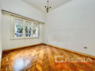 Foto 18 de MUY BUEN PH EN PLANTA BAJA CON 3 DORMITORIOS, COCINA, TERRAZA Y COCHERA, UN BAÑO Y LAVADERO
