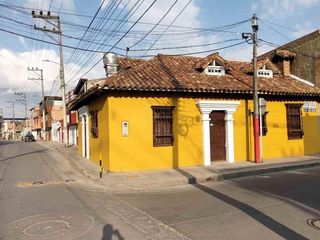 Foto 3 de Vendo casa esquinera y rentable en el centro de Madrid Cundinamarca