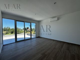 Foto 10 de Casa en Venta con salida al Río Luján, Barrio San Juan, Villanueva