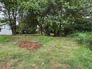 Foto 5 de Se Vende Terreno Amplio, con arboles. Centro de Santa Ana