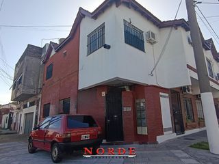 Foto 2 de VENTA • 3 AMBIENTES • DUPLEX • ENTRADA INDEPENDIENTE • OPORTUNIDAD