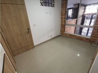 Foto 3 de Se Arrienda Apartaestudio tipo loft con servicios incluidos Calasanz