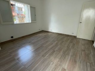 Foto 2 de Casa en alquiler en Moron Centro
