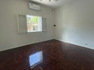 Foto 4 de Casa en alquiler en Moron Centro