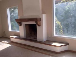 Foto 2 de Casa en venta - 4 Dormitorios 4 Baños - Cochera - 1.000Mts2 - Escobar
