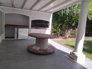Foto 22 de Casa en venta - 4 Dormitorios 4 Baños - Cochera - 1.000Mts2 - Escobar
