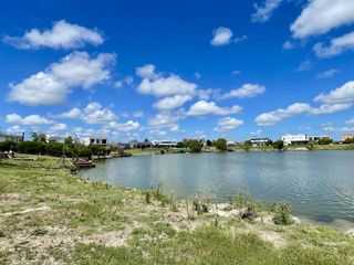 Foto 3 de Terreno en San Sebastian Area 5 al lago - 1000 m2