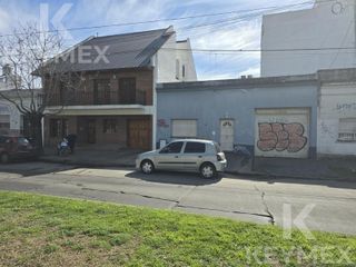 Foto 1 de Terreno en venta Av 66 e/ 16 y 17 - ideal inversor  zonificacion UC/2B -