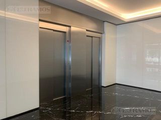 Foto 4 de Alquiler de oficina de 88 m2 en San Isidro