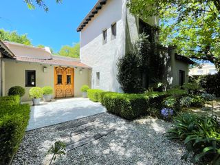 Foto 48 de Espectacular casa en VENTA en Barrio Los Laureles!