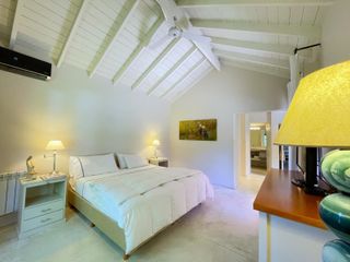 Foto 28 de Espectacular casa en VENTA en Barrio Los Laureles!
