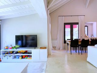 Foto 10 de Espectacular casa en VENTA en Barrio Los Laureles!