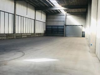 Foto 4 de ALQUILER DEPOSITO DE 300 M2 EN MORENO STORE CENTER
