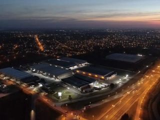 Foto 10 de Alquiler Depósito de 1500 m2 en Moreno