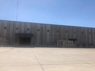 Foto 1 de Alquiler Depósito de 1500 m2 en Moreno