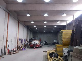 Foto 3 de EXCELENTE OPORTUNIDAD A ESTRENAR - GALPON 430m2 - CON 6 DEPARTAMENTOS 2 Amb  - SAN JUSTO