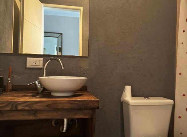 place photo 66