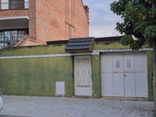 Foto 2 de CASA MULTIFAMILIAR EN VENTA, VILLA LUGANO
