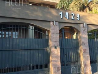 Foto 14 de Casa en  venta en  Banfield | Lomas de Zamora | 5 dormitorios