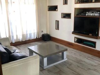 Foto 7 de Casa en  venta en  Banfield | Lomas de Zamora | 5 dormitorios