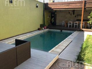 Foto 13 de Casa en  venta en  Banfield | Lomas de Zamora | 5 dormitorios
