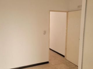 Foto 8 de SIN EXPENSAS - Divino PH de 2 Ambientes en PB con Patio y Lavadero - Apto Profesional y Comercial