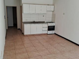 Foto 1 de SIN EXPENSAS - Divino PH de 2 Ambientes en PB con Patio y Lavadero - Apto Profesional y Comercial