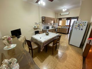 Foto 10 de Casa de cuatro ambientes en Venta en Gerli, Avellaneda