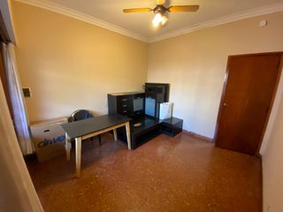 Foto 4 de Casa de cuatro ambientes en Venta en Gerli, Avellaneda