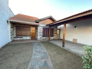 Foto 1 de Casa de cuatro ambientes en Venta en Gerli, Avellaneda