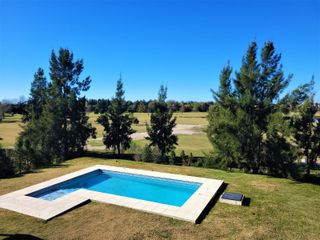 Foto 4 de San Isidro Labrador | 4 dormitorios + playroom con muy linda vista al Golf