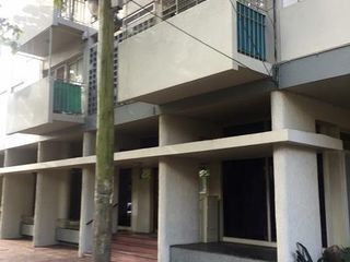 Foto 1 de 2 amb a la calle a mts de la Ada y a 5 del FCGR
